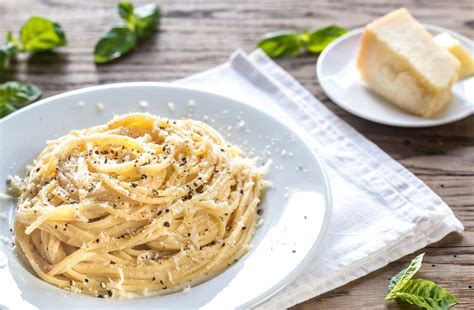  Tavukli Cacio e Pepe - Roma’nın En İyi Makarna Lezzetinin Sırrını Keşfedin!